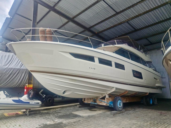 /barcos/prestige-550-fly/